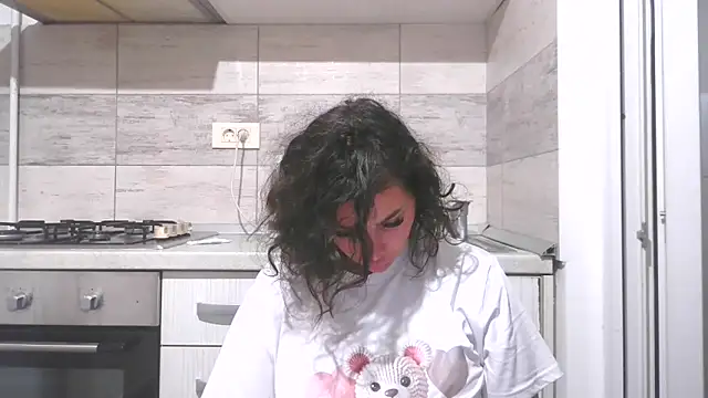 LovelyJulliette online show from November 2025 05:24:01 PM