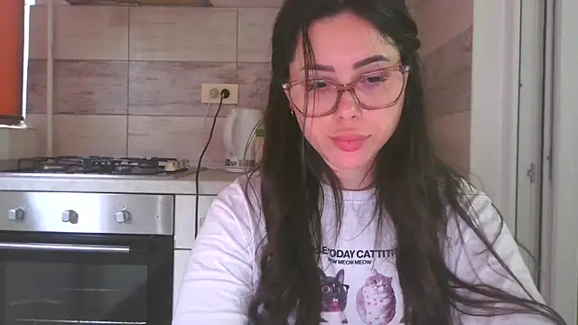 LovelyJulliette online show from May 2026 03:23:02 PM