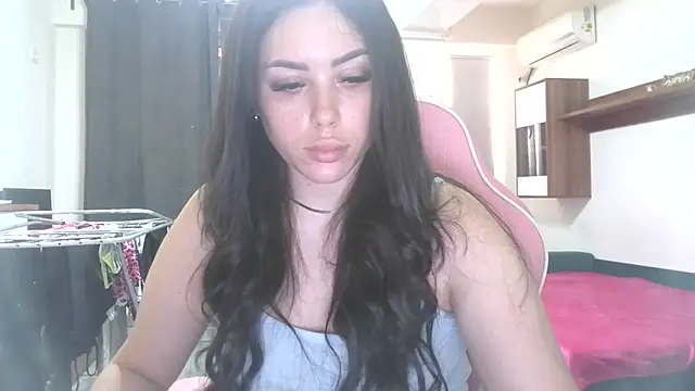 Snapshot of LovelyJulliette chatting on June 2026 03:06:01 PM LovelyJulliette online show from June 2026 03:06:01 PM