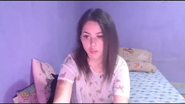 Snapshot of LovelyJulliette chatting on March 2025 08:11:02 PM LovelyJulliette online show from March 2025 08:11:02 PM