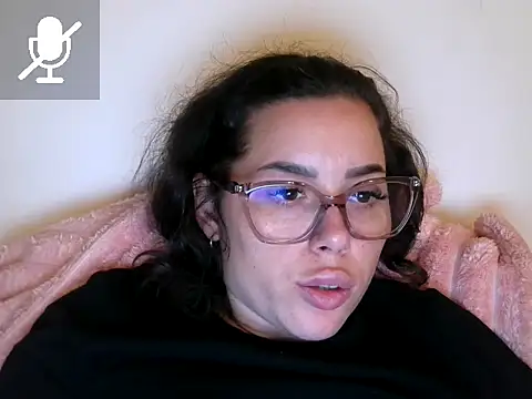 LovelyJulliette online show from November 2025 03:12:02 PM