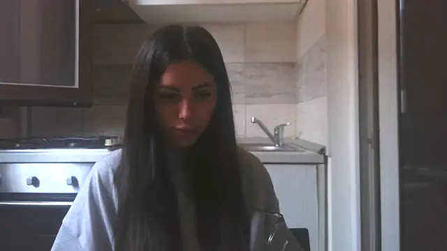 LovelyJulliette online show from May 2026 10:38:02 AM