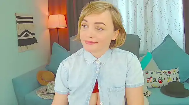NandiSmile online show from March 2025 10:55:02 AM