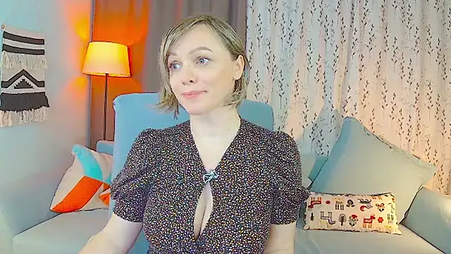 NandiSmile online show from January 2026 07:32:02 PM