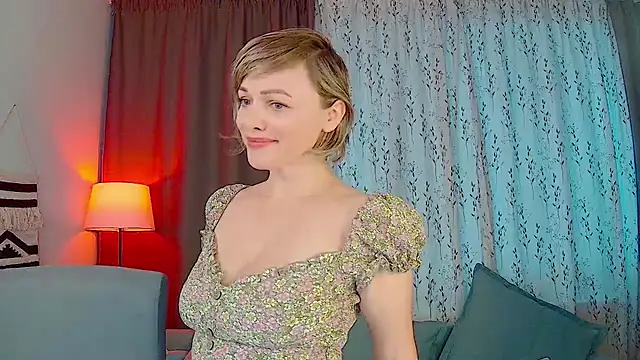 NandiSmile online show from November 2025 08:48:02 AM