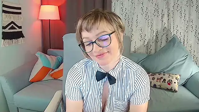 NandiSmile online show from February 2026 05:27:01 AM