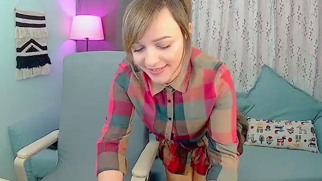 NandiSmile online show from November 2025 09:35:02 AM