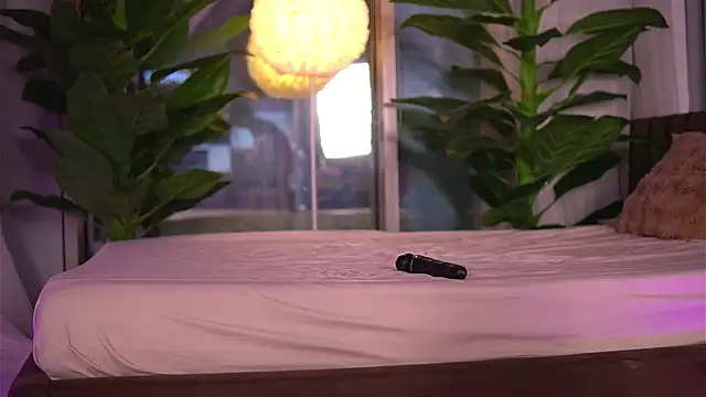 KaylaBray online show from October 2025 03:28:02 AM