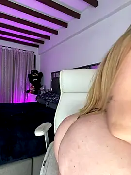 natashasweet online show from October 2025 04:33:02 AM