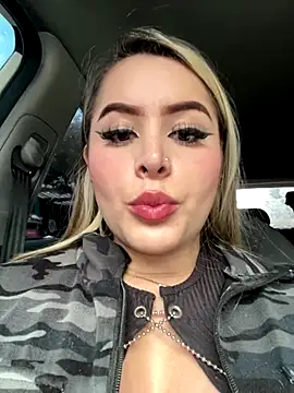 natashasweet online show from September 2025 10:02:02 PM