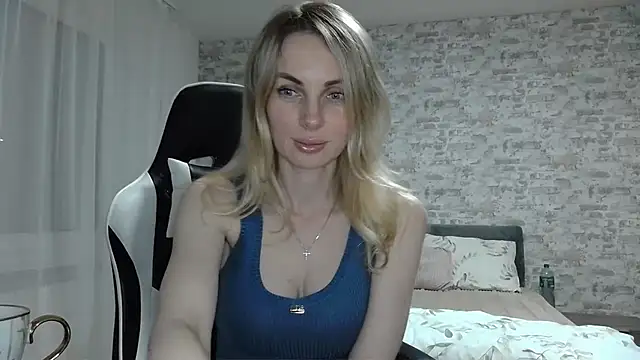AlissonBia online show from May 2026 08:52:03 PM