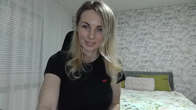 Snapshot of AlissonBia chatting on April 2026 06:05:02 PM AlissonBia online show from April 2026 06:05:02 PM