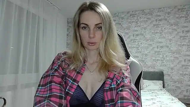 Snapshot of AlissonBia chatting on May 2026 09:05:01 PM AlissonBia online show from May 2026 09:05:01 PM