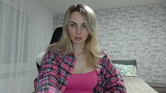 Snapshot of AlissonBia chatting on April 2026 09:04:01 PM AlissonBia online show from April 2026 09:04:01 PM
