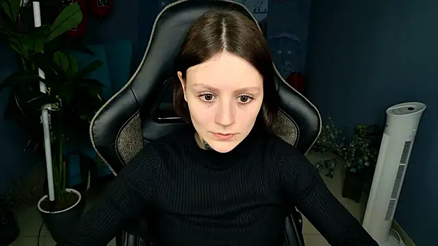 VeliraBraitberg online show from March 2025 11:10:01 AM