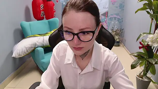 VeliraBraitberg online show from July 2026 06:10:02 AM