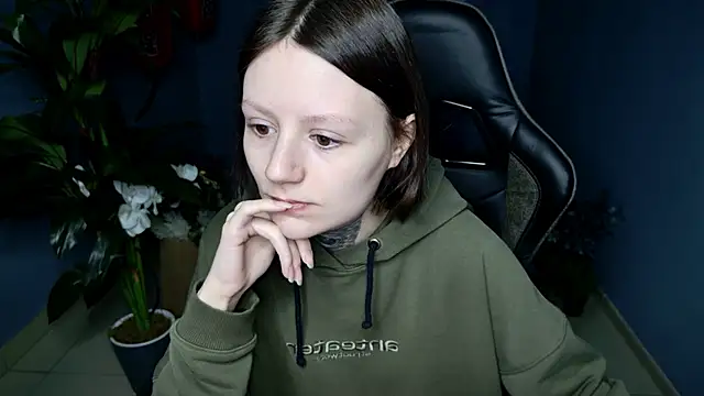 VeliraBraitberg online show from March 2025 05:06:02 AM