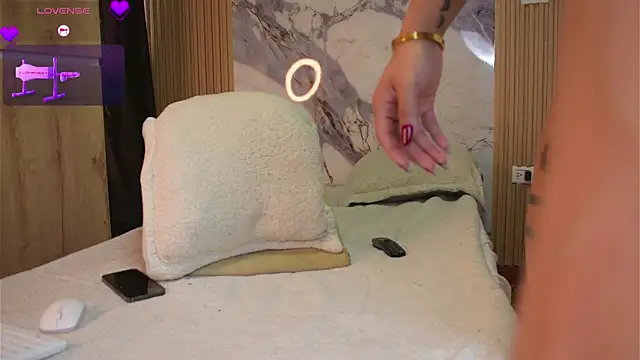 Jess Goddess online show from April 2026 06:03:01 PM