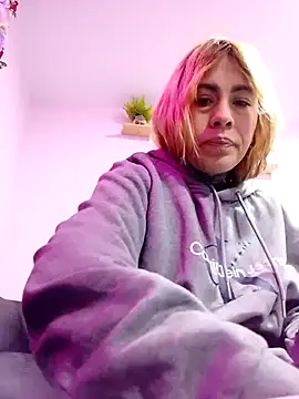 katty-candyy online show from June 2026 02:22:01 PM