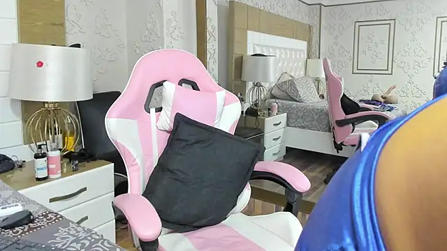 TaraaHot online show from March 2026 02:15:01 AM