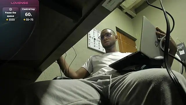 Arwens bell08 online show from June 2026 01:44:02 PM