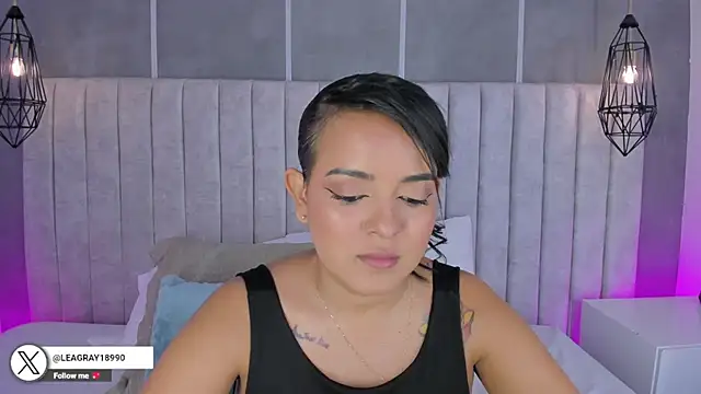 lea gray online show from November 2025 07:03:01 PM