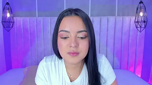 lea gray online show from September 2025 06:51:01 PM