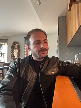 Adventurehotman online show from November 2025 11:58:02 AM