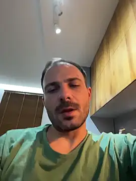 Adventurehotman online show from November 2025 09:30:01 PM