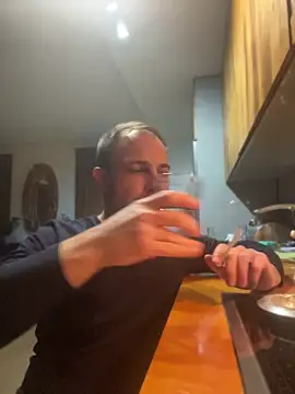 Adventurehotman online show from April 2026 07:41:02 PM