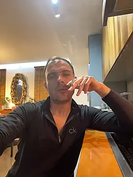 Adventurehotman online show from April 2026 09:05:02 PM