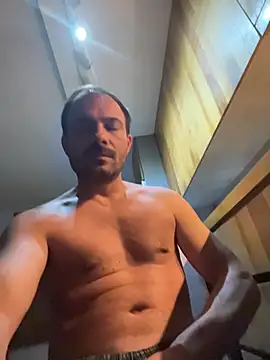 Adventurehotman online show from November 2025 12:58:02 AM