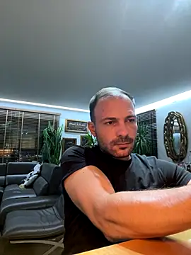 Adventurehotman online show from September 2025 09:10:02 PM