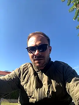 Adventurehotman online show from October 2025 12:28:01 PM