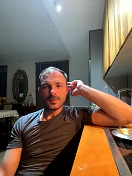 Adventurehotman online show from September 2025 10:38:02 PM