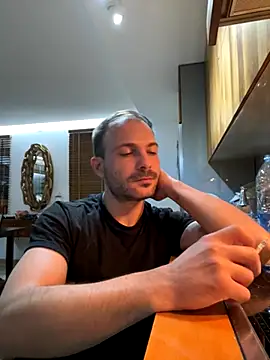 Adventurehotman online show from October 2025 09:18:02 PM