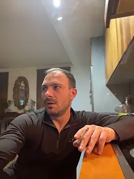 Adventurehotman online show from April 2026 09:49:01 PM