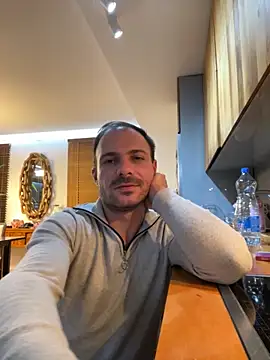 Adventurehotman online show from October 2025 11:26:02 PM