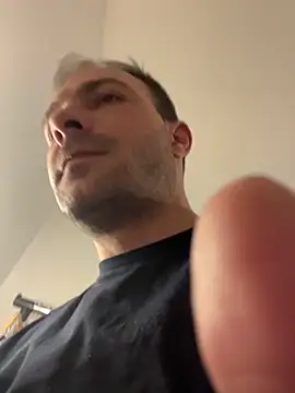 Adventurehotman online show from April 2026 12:59:02 AM