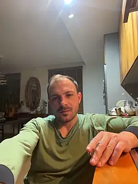 Adventurehotman online show from April 2026 11:50:01 PM