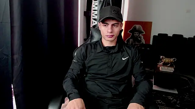 Stiven CL online show from February 2026 02:41:01 PM