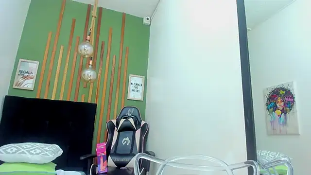 SofiaSexy  online show from December 2025 04:14:01 AM