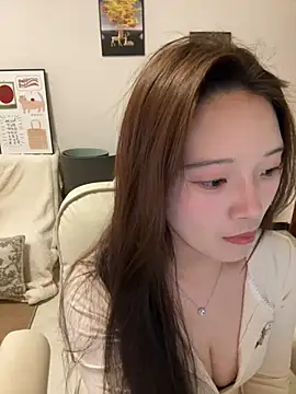 Snapshot of rose-u chatting on February 2025 03:08:01 AM rose-u online show from February 2025 03:08:01 AM