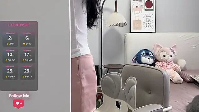 rose-u online show from April 2026 01:18:01 AM