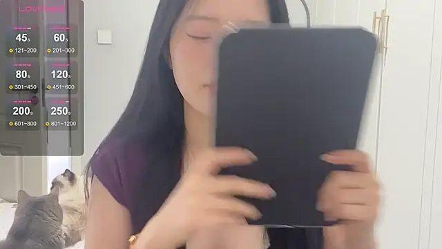 rose-u online show from October 2025 01:28:02 AM