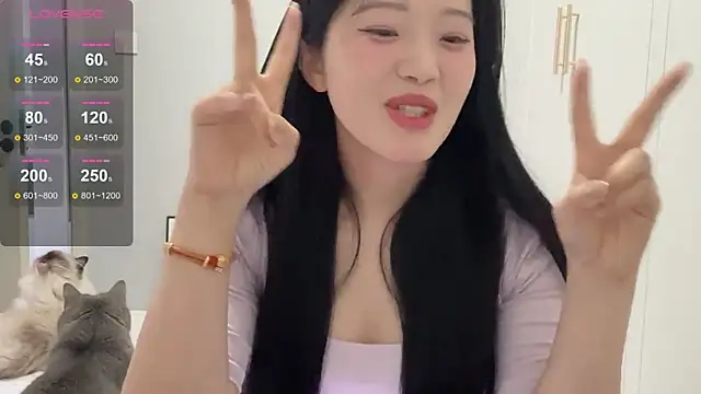 rose-u online show from October 2025 01:28:02 AM