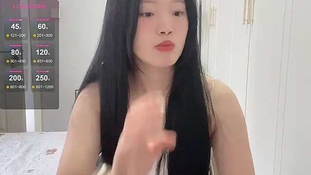 rose-u online show from October 2025 01:26:02 AM