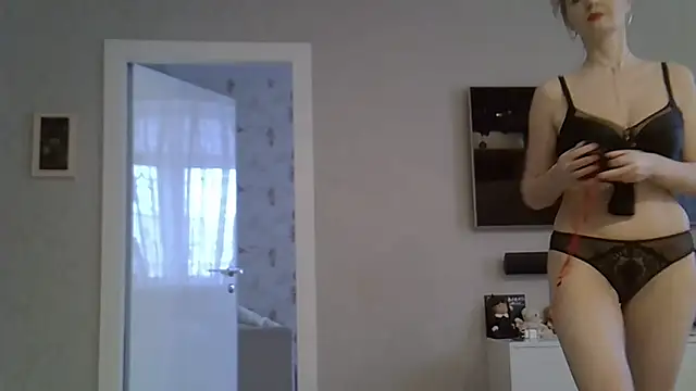 ZarinaSwift online show from December 2025 04:39:02 AM