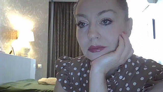 ZarinaSwift online show from March 2026 04:45:01 AM