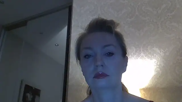 ZarinaSwift online show from April 2026 04:41:01 AM